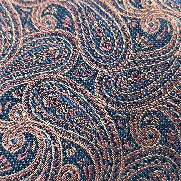 ProntoUomo  Mens wearhouse navy pink paisley regular 100% silk - Picture 3 of 6